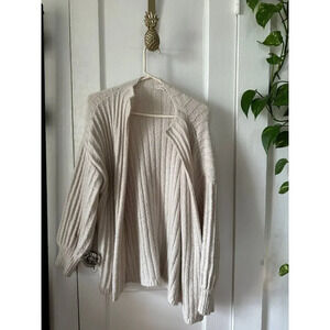 Truly Madly Deeply women’s size small cream cardigan